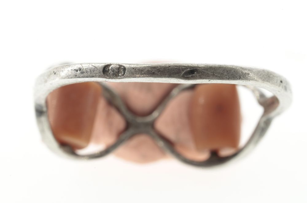 Pierścionek z naturalnym koralem Imago Artis