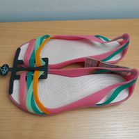 Уцінка! Босоніжки  для дівчаток Crocs Isabella Huarache Розмір 34-35