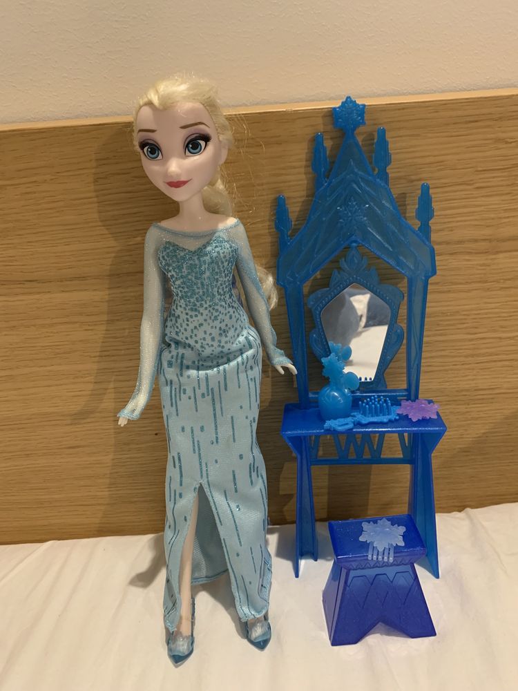 Lalka Barbi Elsa Kraina Lodu Frozen