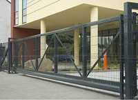 Brama przesuwna dwuskrzydłowa samonośna ogrodzenie panelowe podmurówka