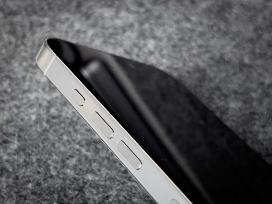 Smartfon Apple iPhone 16 Pro Max 8 GB / 256 GB 5G biały