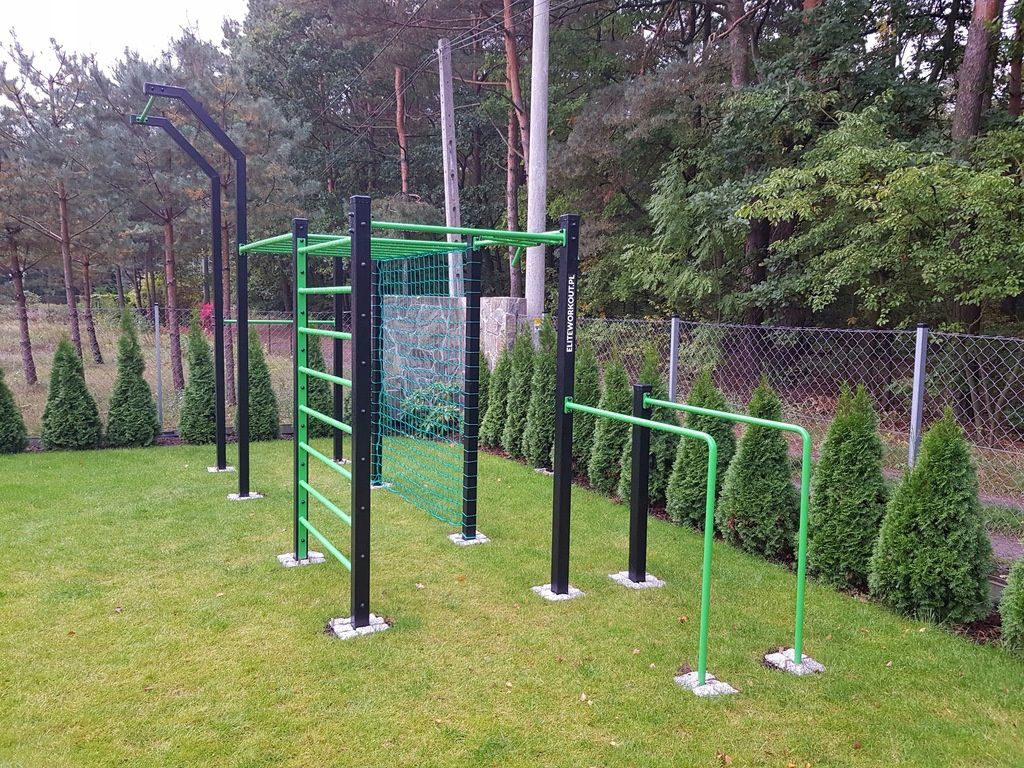 Wzmocniony Plac STREET WORKOUT profile 80x80x3  Drążek Podciąganie Por