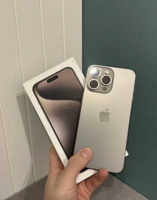 iPhone 15 Pro Max, 256 ГБ