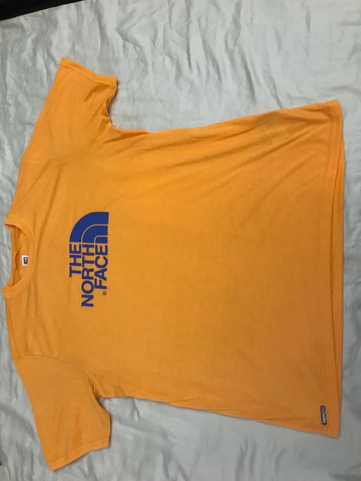 Продам шикарну футболку The Horth Face.Стан ідеальний.