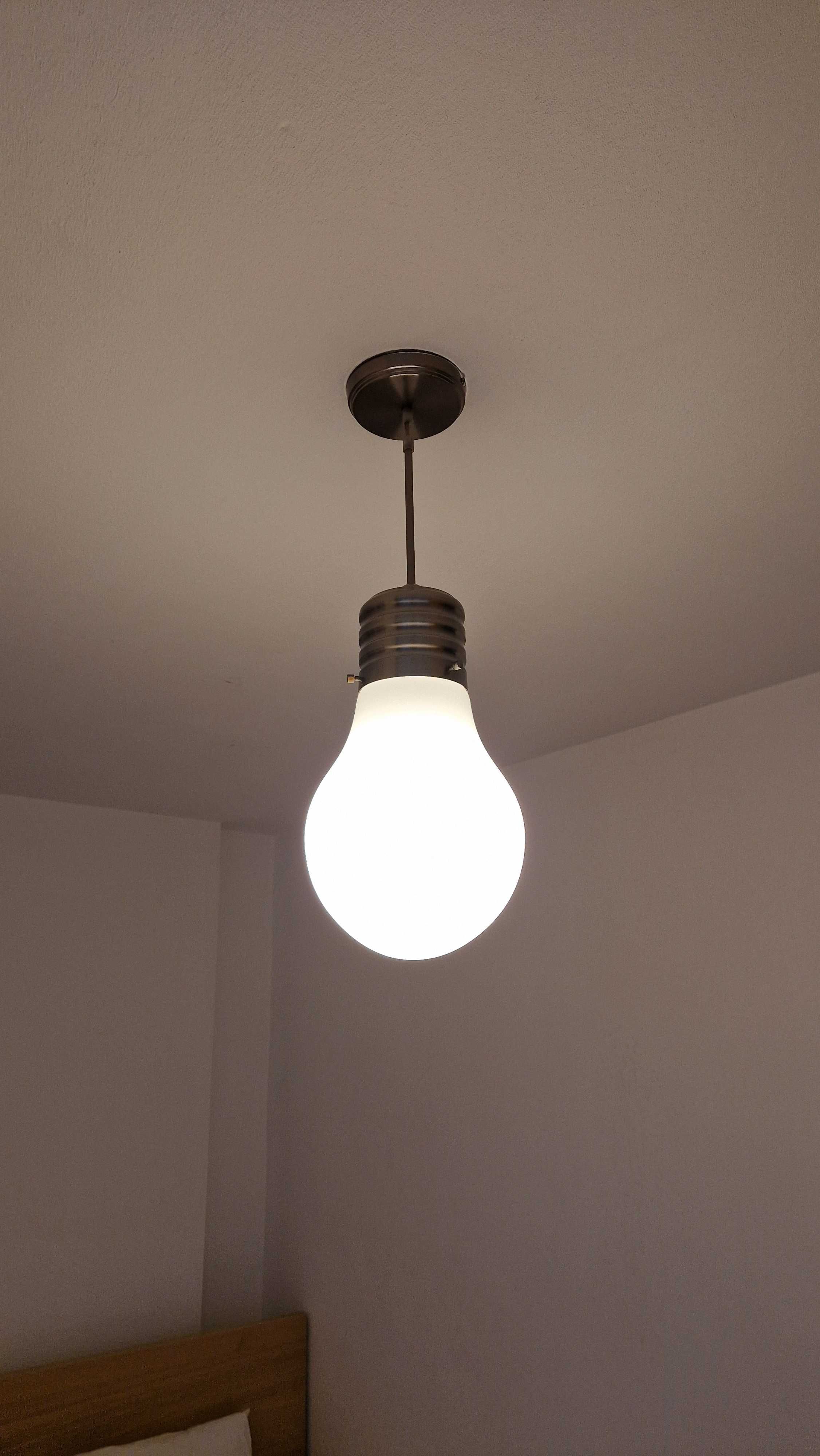 lampa typu ŻAROWKA, ok 60cm