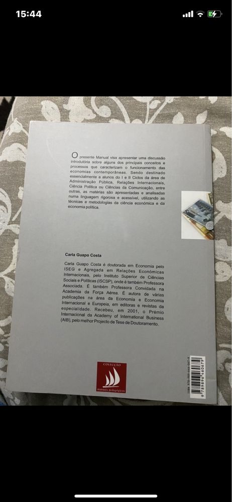 Livro principios de Economia