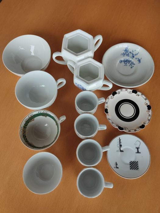 Conjunto de peças em cerâmica "S.P. Coimbra".