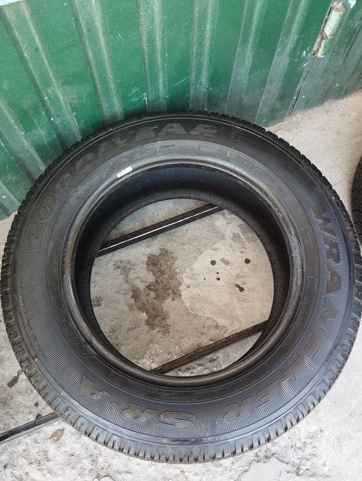 Пара шин Goodyear 265/60/18
