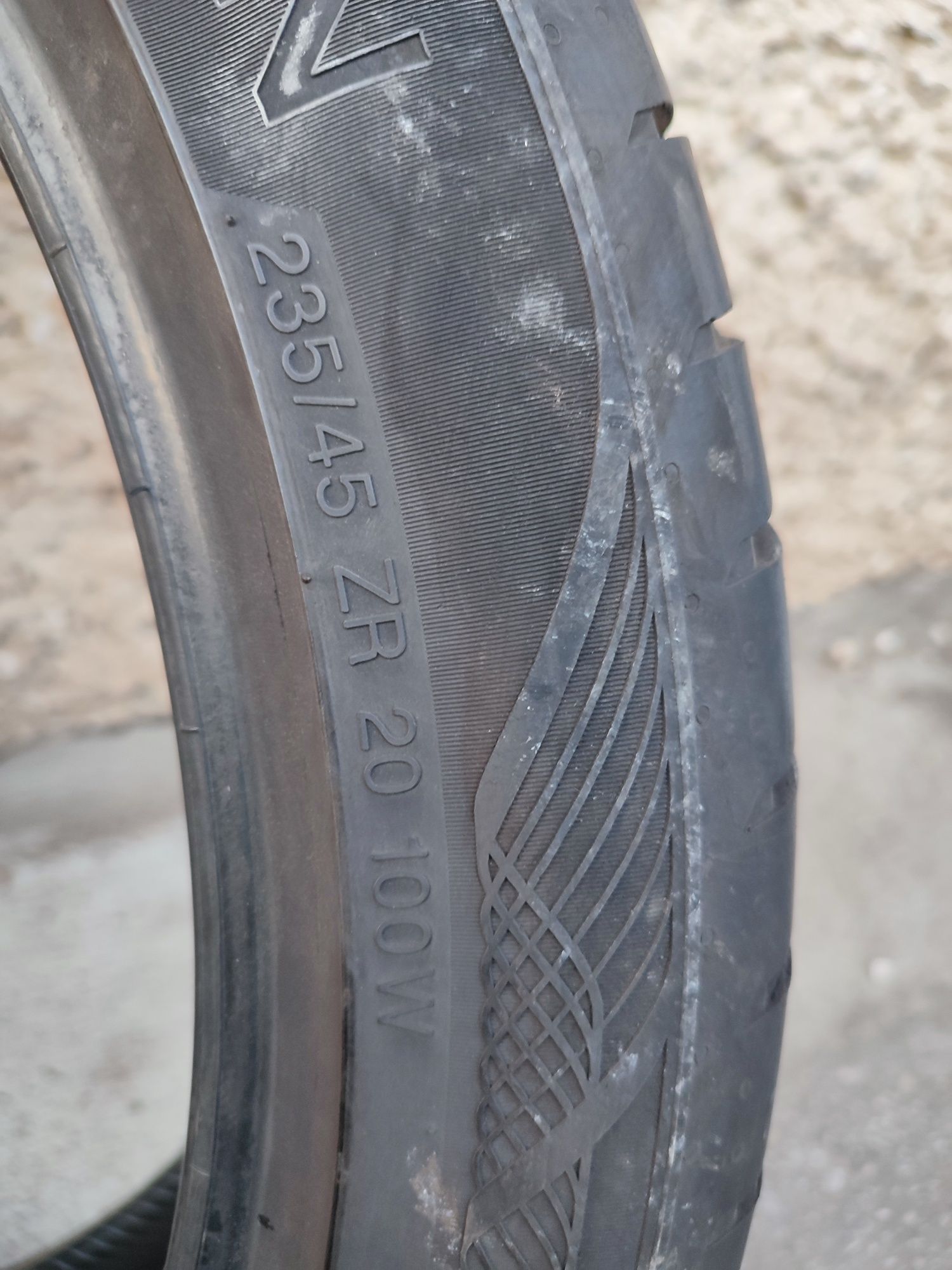 Pojedyncza opona Vredestein Ultrac Satin 235/45/20 100W