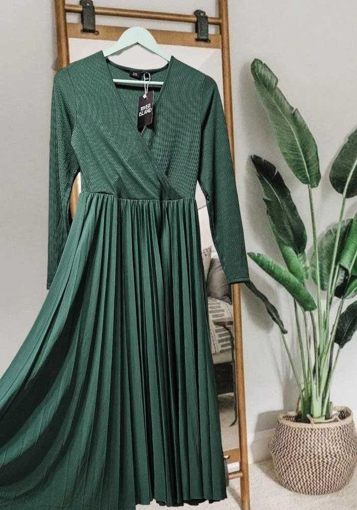 Платье зеленное плиссированное с длинным рукавом River Island, р. S/М