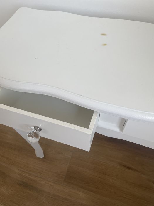 toaletka z szufladami