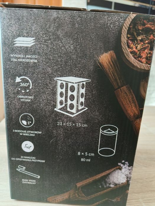 Obrotowy stojak na przyprawy