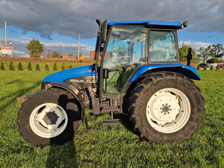 Traktor  New Holland TL80  Orginalny stan cena Brutto