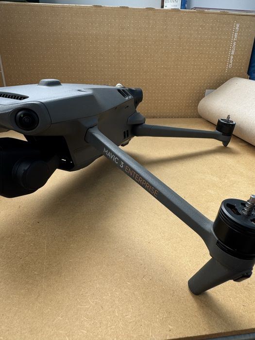 Квадрокоптер DJI Mavic 3 E (відновлений)