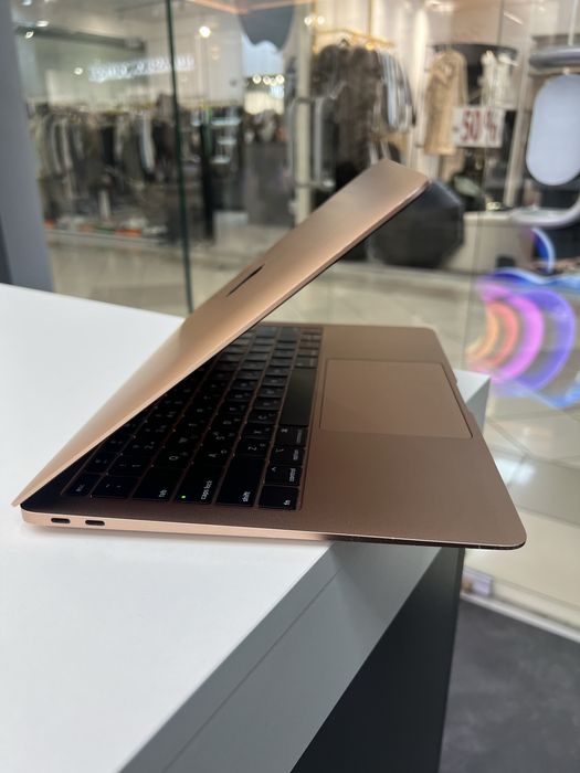 Ноутбук MacBook Air 13” 2018 i5 8ОЗУ 256GB SSD стан  9,5/10 #81779