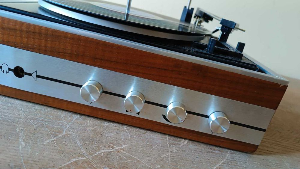 Gramofon stereo automat NECKERMANN