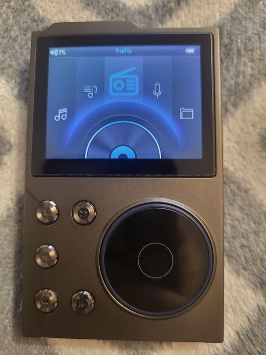 Odtwarzacz MP3 Hi-Fi z Bluetooth, Radio, Przenośny | Nowy | Hi-Fi Audi