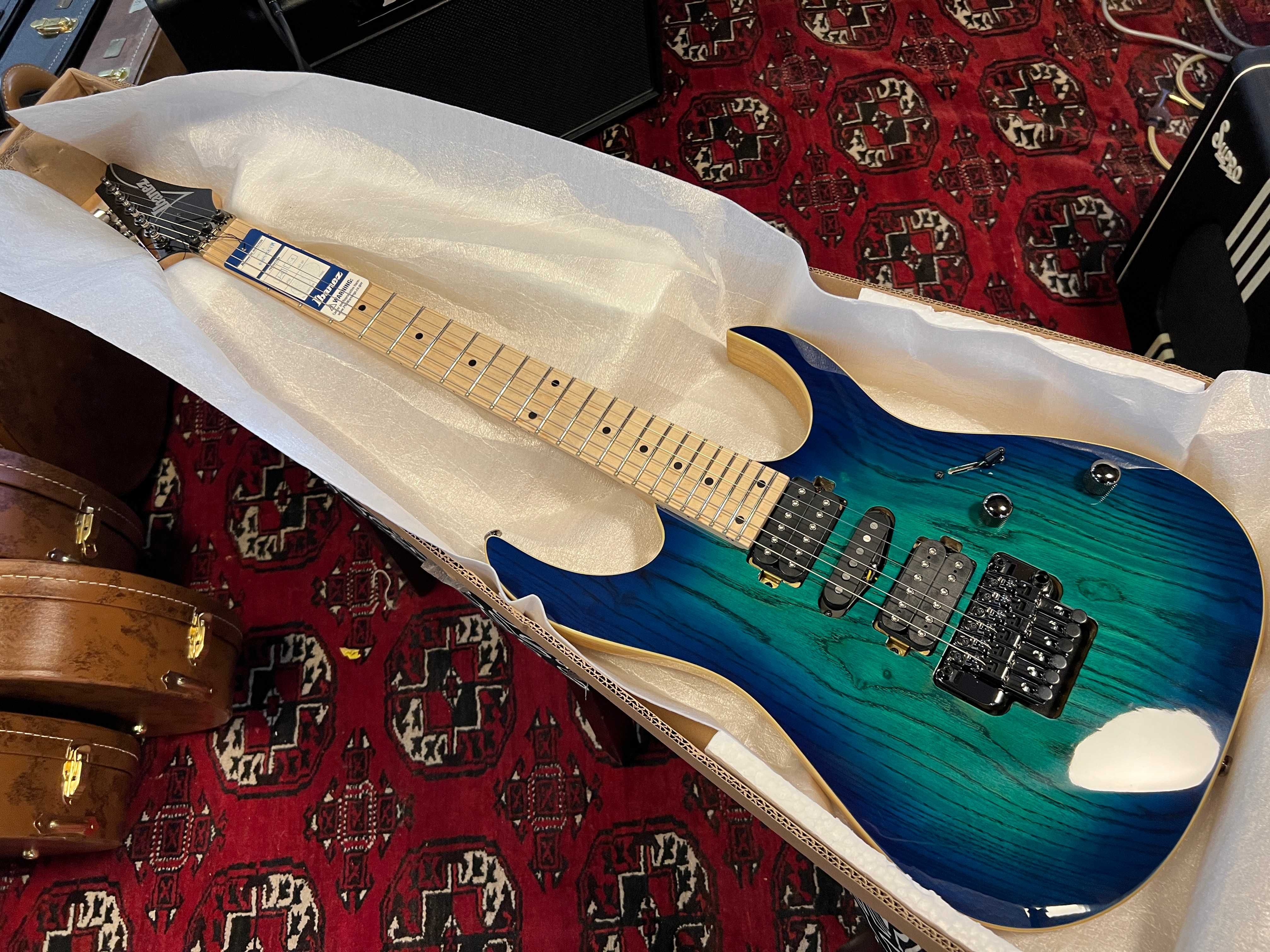 Ibanez RG470AHM-BMT Blue Moon Burst