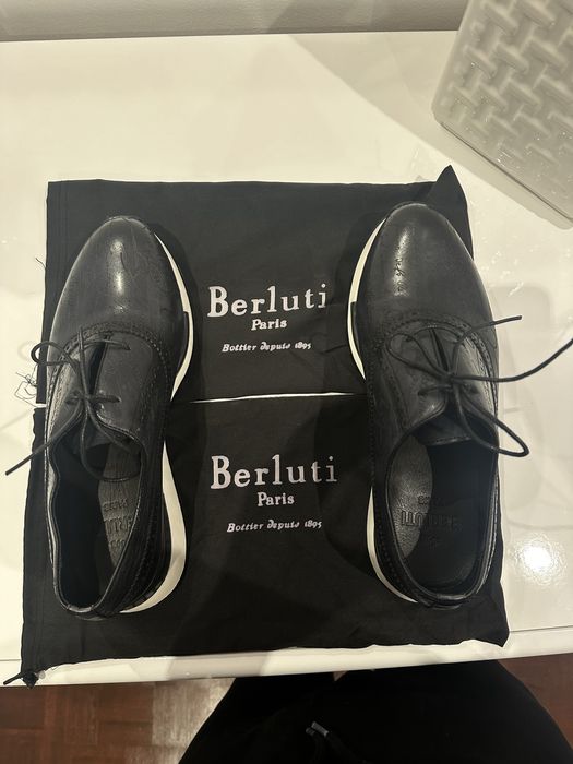Berluti Azul Escura