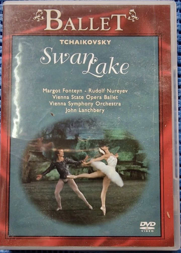 Swan Lake Ballet DVD Filme Tchaikovsky e Booklet ilustrado