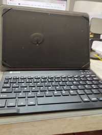 Tablet Lenovo com teclado Goodis  €135,00