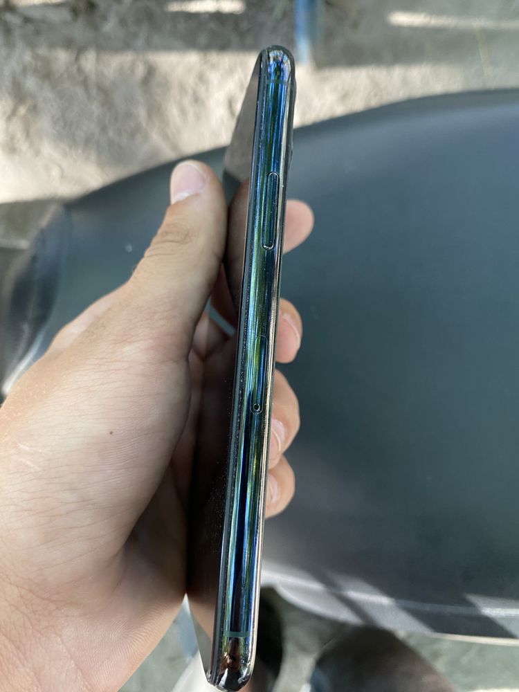 iphone 11 pro.