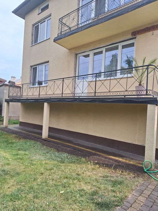 Balustrada balkonowa metalowa długa i mała