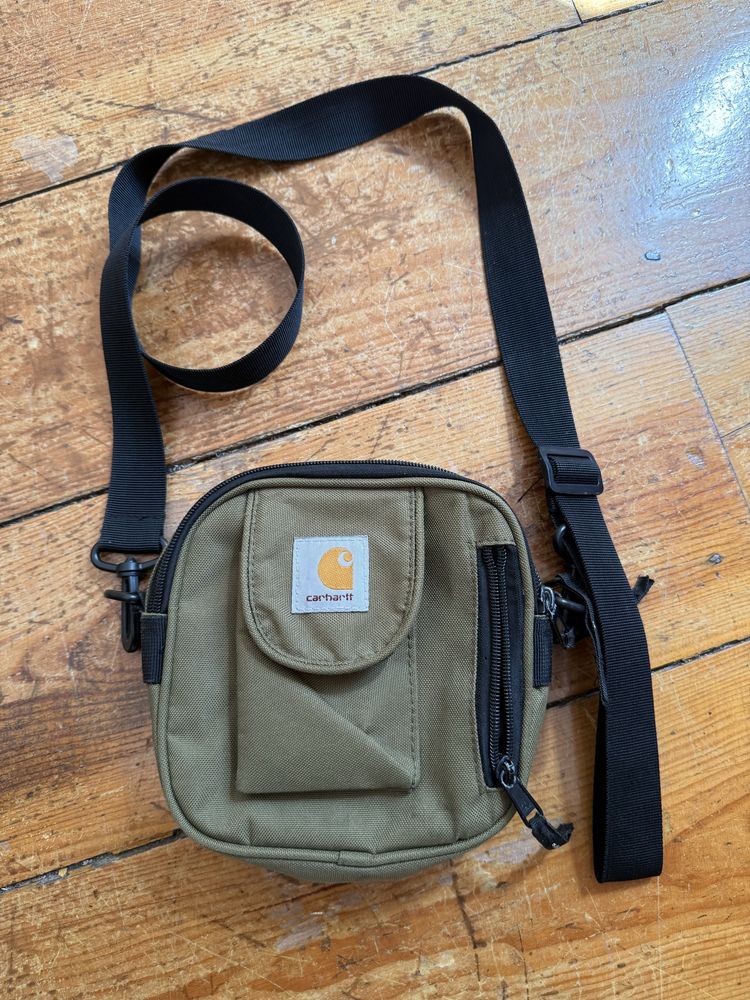 Bolsa Carhartt.