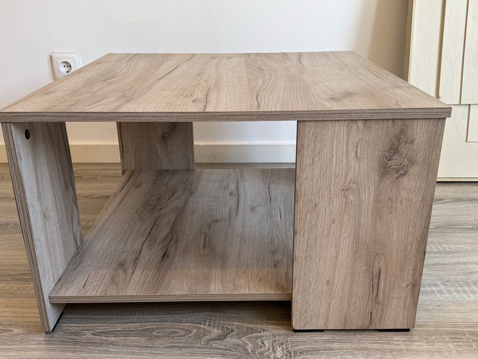 Mesa de centro quadrada