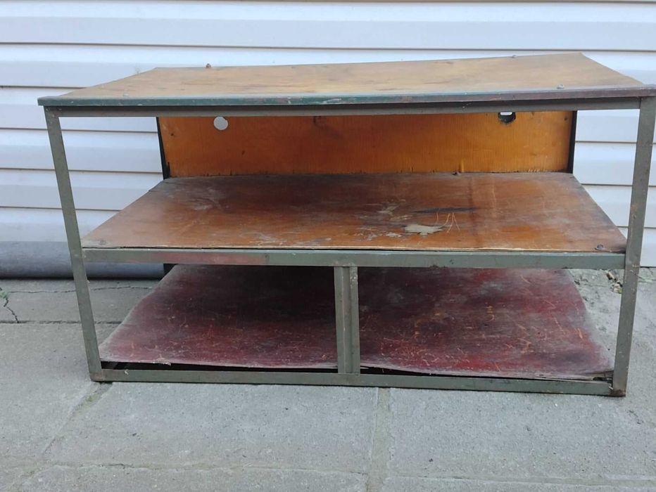 Стелажі 2шт. нерозбірні, виготовлені в срср