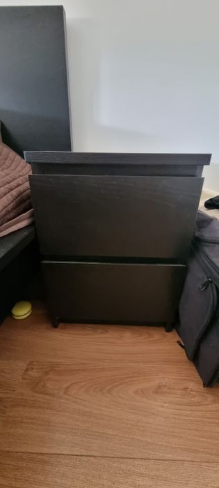 Mesa de cabeceira IKEA malm