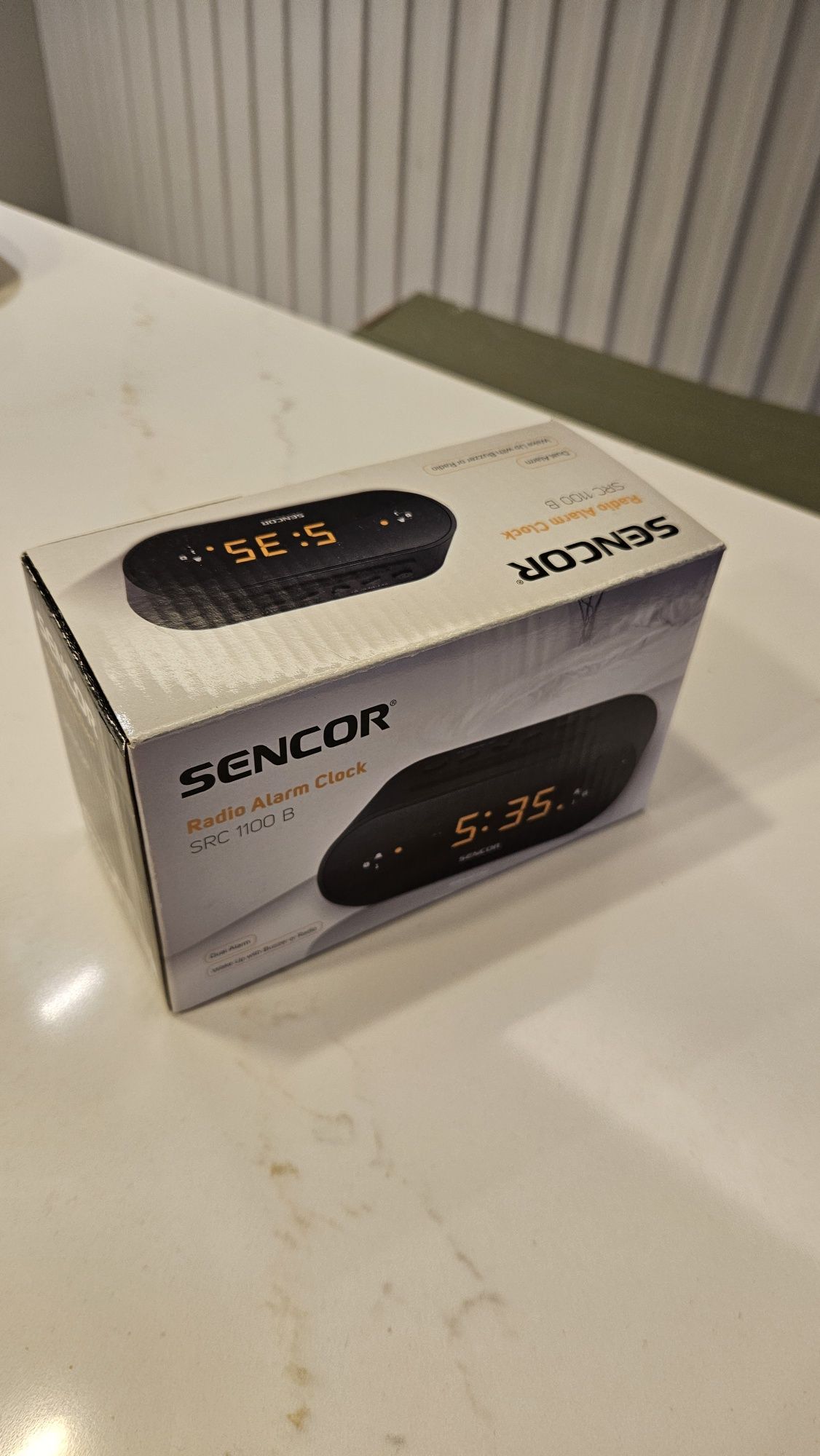 Sprzedam radiobudzik Sencor SRC 110 B - NOWY w opakowaniu