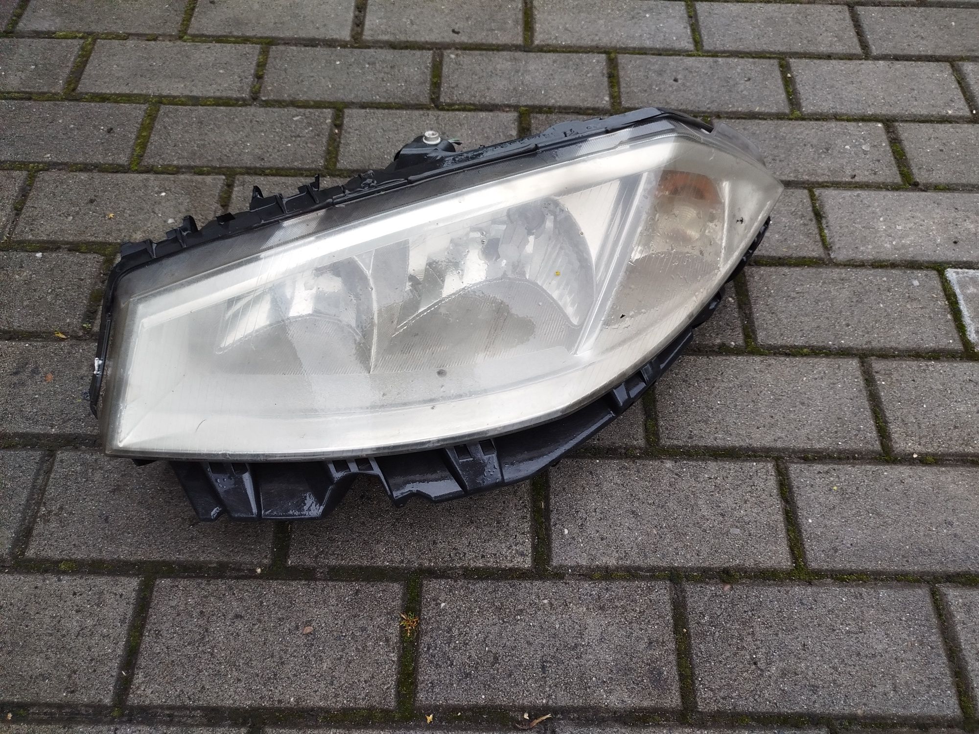 Renault Megane II Lampa Lewa Prawa Przod