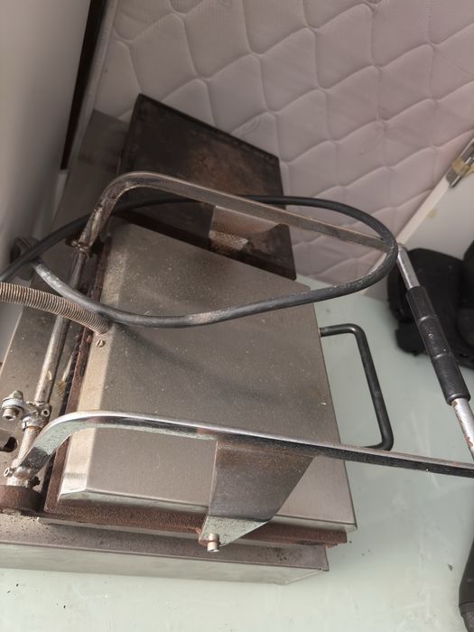 Torradeira e prensa chapa profissinal