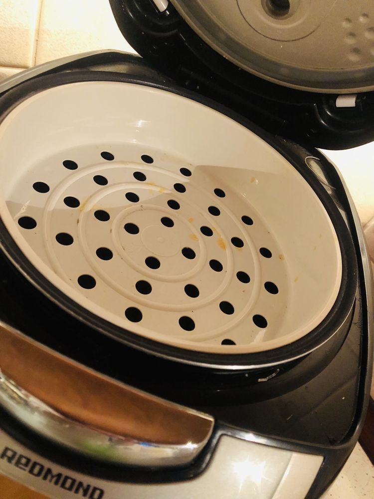 Multicooker Redmont