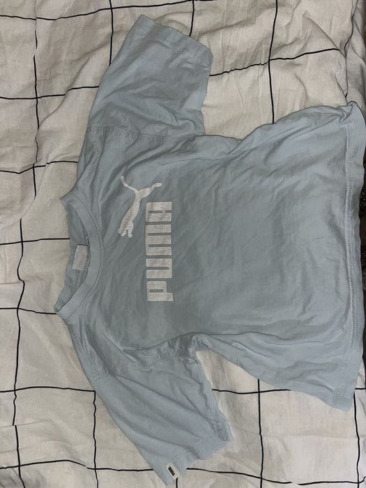 блакитна футблка puma