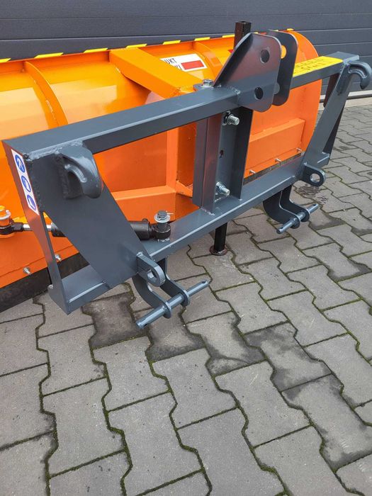 Pług do śniegu euroramka TUZ kat. 1 oraz 2 odśnieżarka spych ABRA2