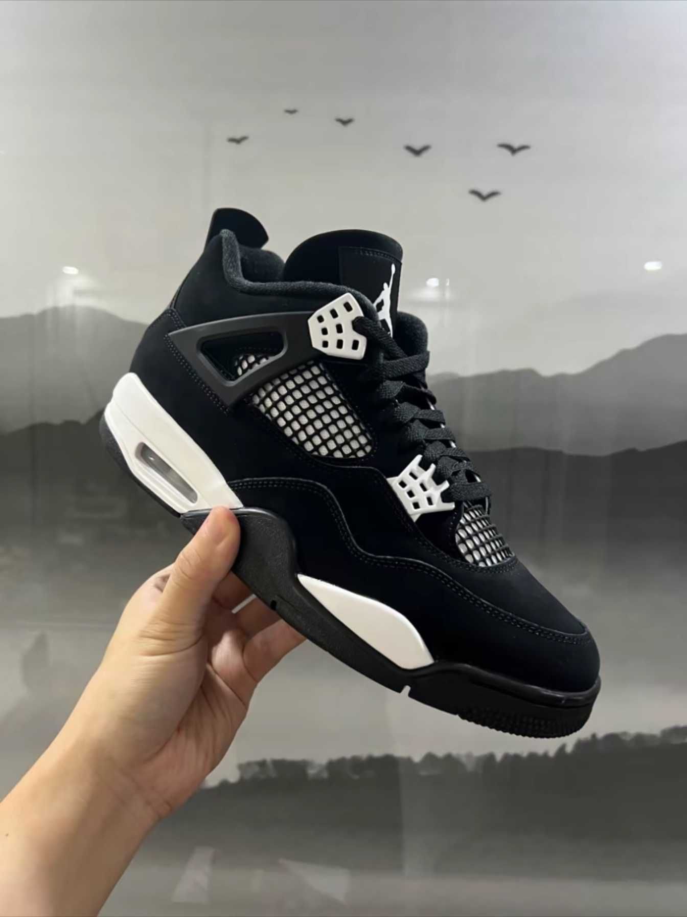 Jordan Air Jordan 4 Retro White Thunder R.39