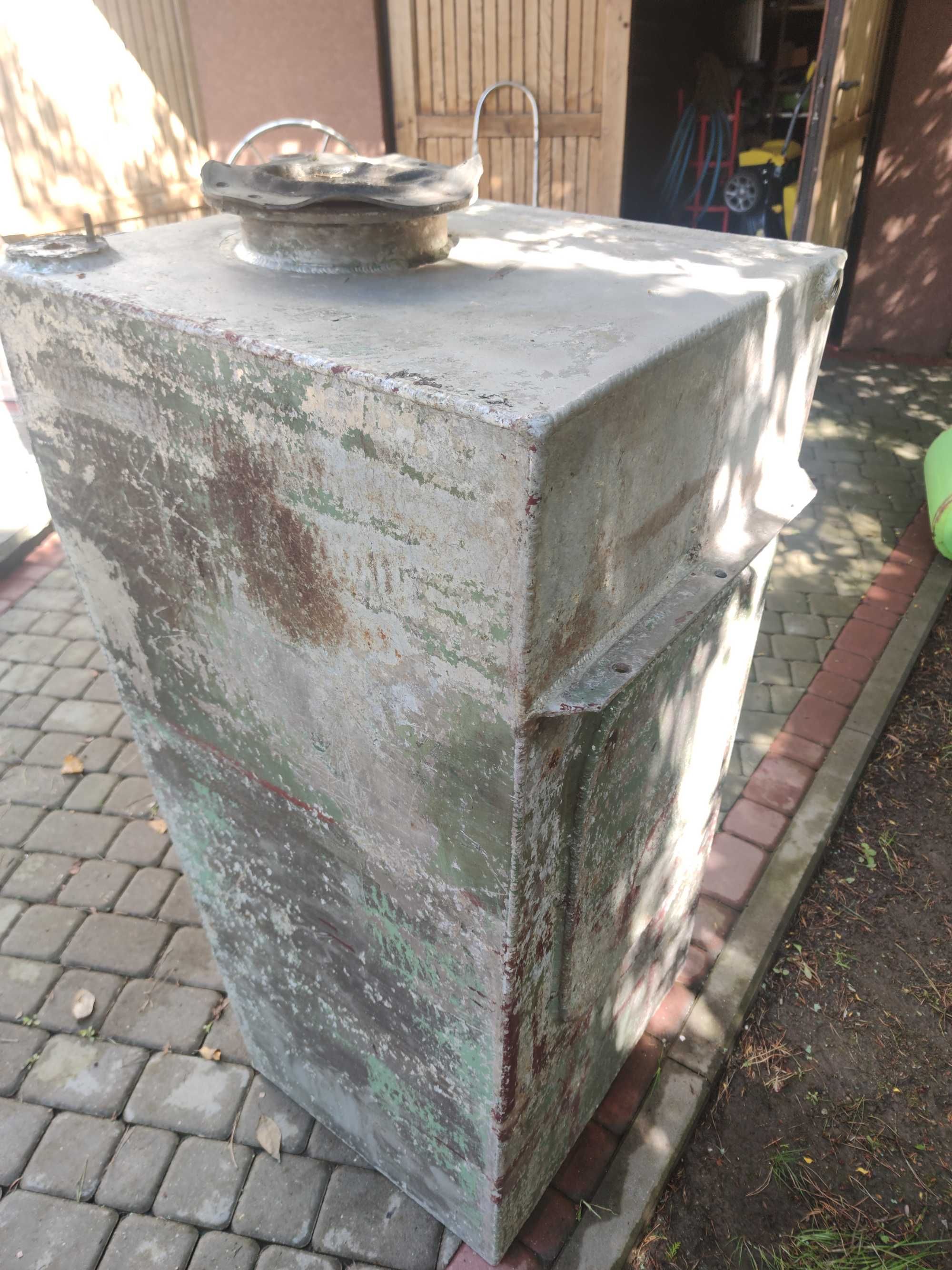 Zbiornik aluminiowy na paliwo, deszczówkę - ok 420 Litrów (120/59/58)