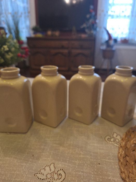 Kpl.wazonikow ceramicznych 7 szt - 59 zl