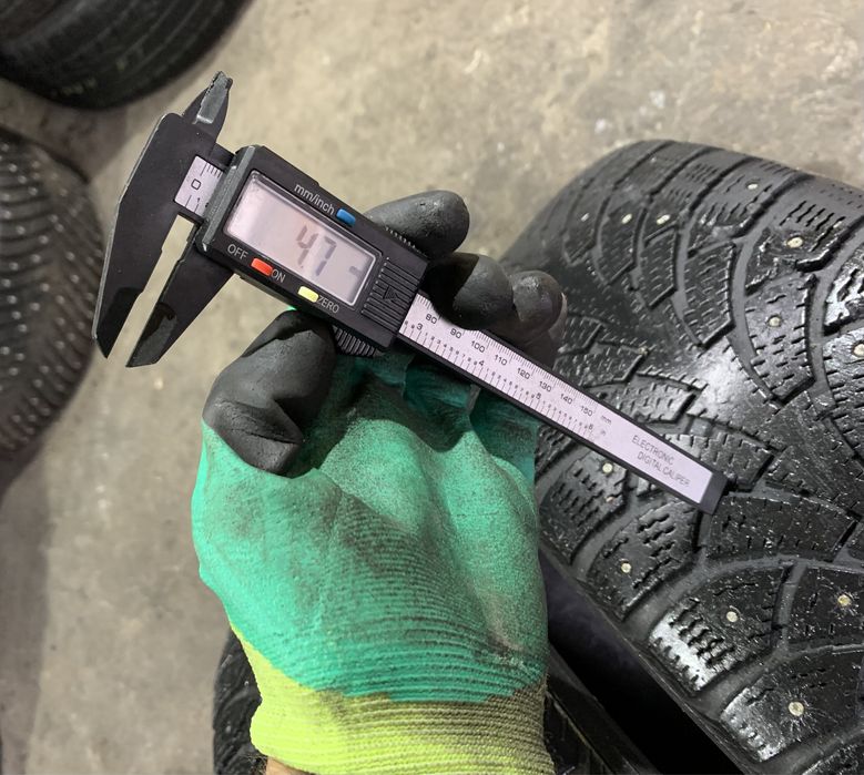 Шини Nokian Hakkapeliitta 4 215/60 R16 пара