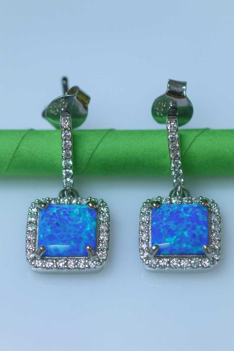 Srebrne Kolczyki Z Niebieskim Opalem Próba 925 2,74 g.