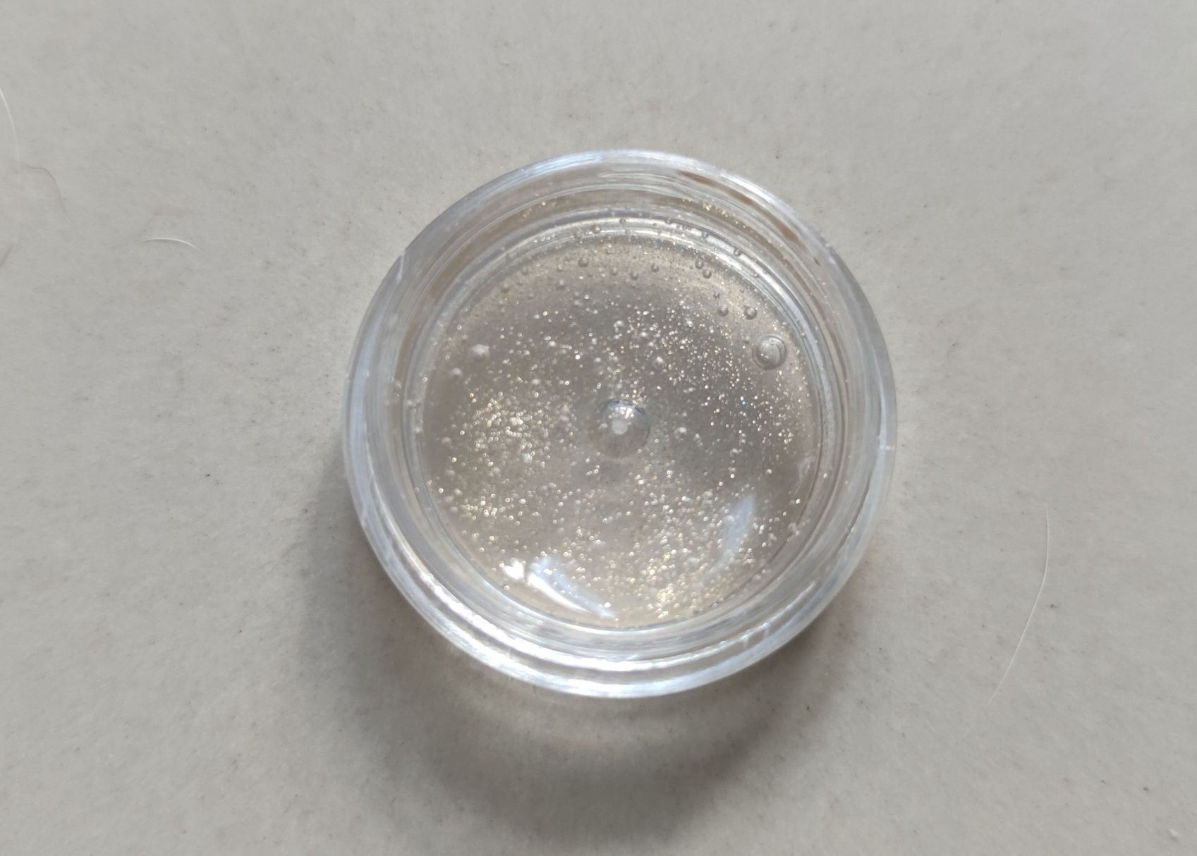 Guerlain L'Or Radiance Concentrate with Pure Gold baza pod podkład