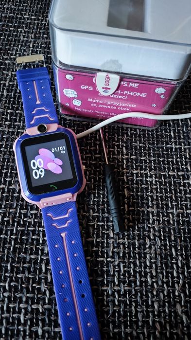 Дитячий годинник телефон GoGPS K16S