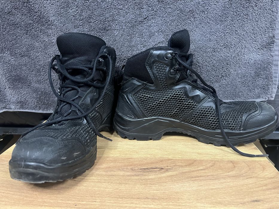 Продам чорні берци