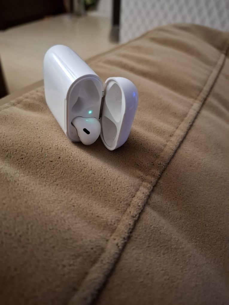 Słuchawka Jedna PRAWA Apple Air Pods - 2 generacja