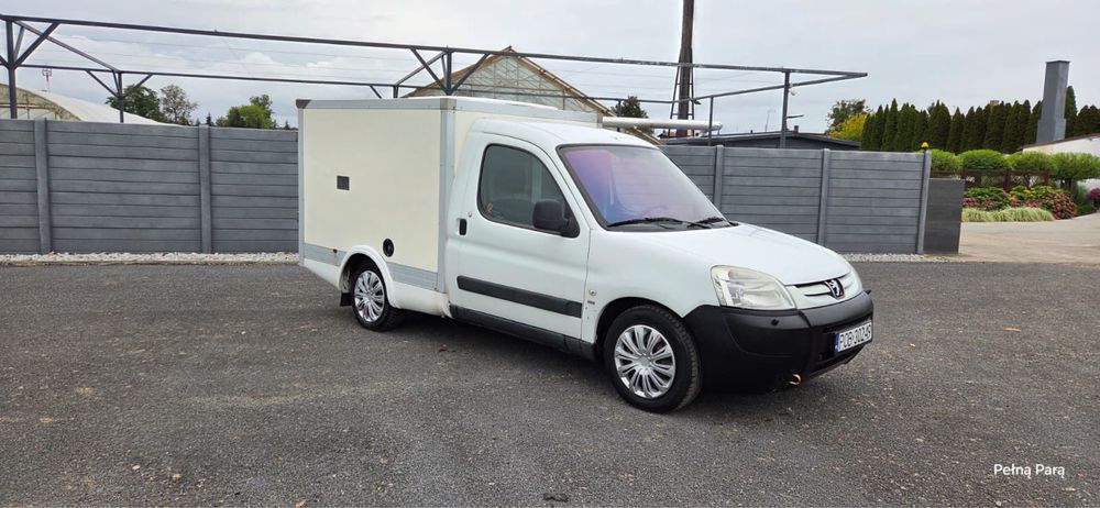Peugoet parnter 1,6 chłodnia