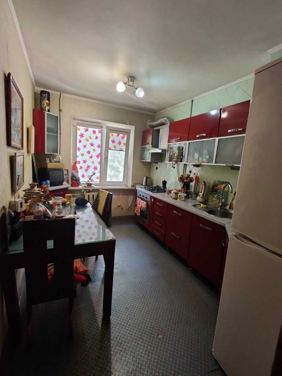 Продам 3-х комнатную квартиру на Таирова