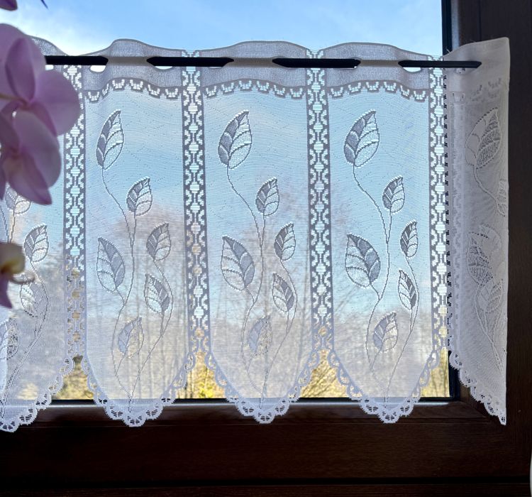 Zazdrostka Biała Liście Pnącza Żakardowa Firanka Do Kuchni wys 40 cm