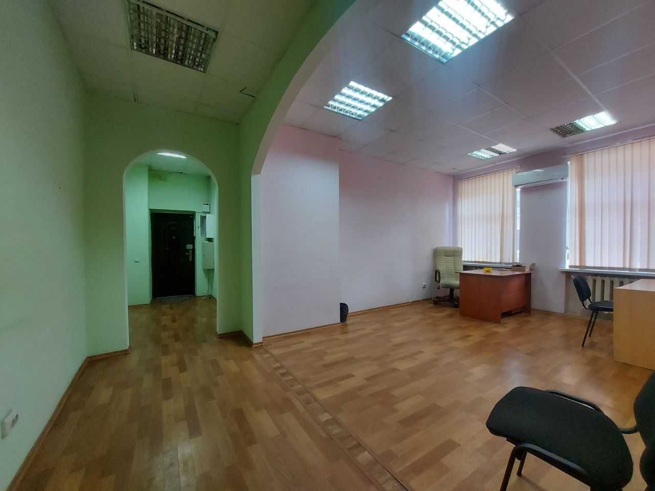 Аренда офиса 90м с парковкой в Центре ( для ІТ компании)